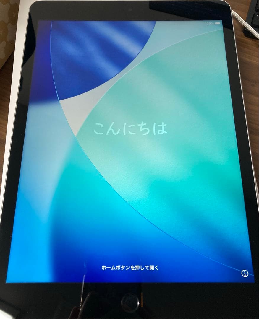 【美品】iPad (第9世代) 64GB/シルバー