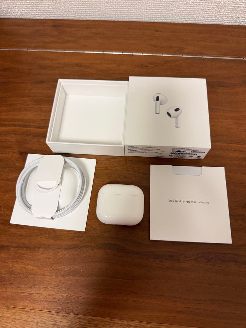 イヤホン AirPods Lightning Charging Case