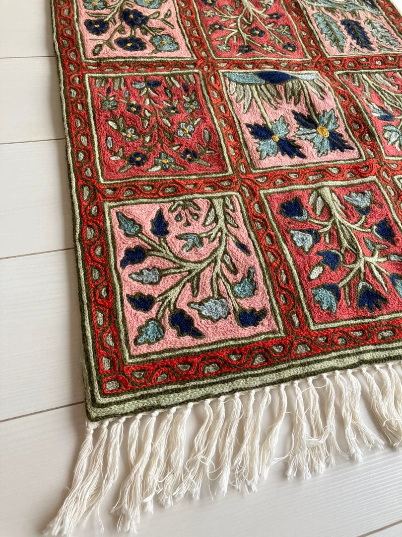 大*仏様 新品　カシミールラグ