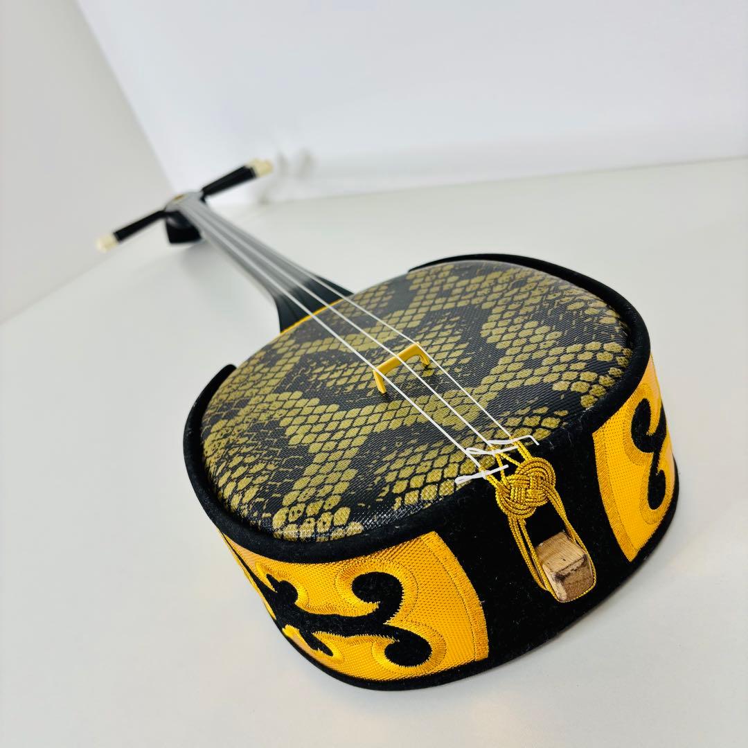 沖縄三線 人工蛇皮 沖縄 民謡 和楽器 三線 送料込み