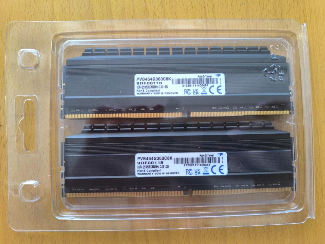 メモリー PATRIOT 32GBx2 =64GB DDR4-3600 PC4-28800