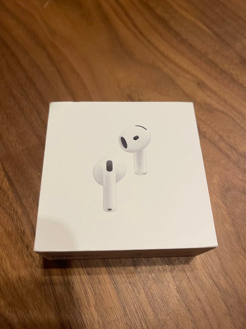 AirPods 4 ( 新品未使用 )