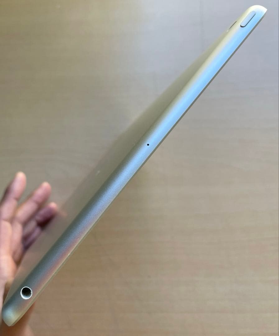 iPad 第7世代　A2197 Wi-Fiモデル　シルバー　32GB 超美品#2