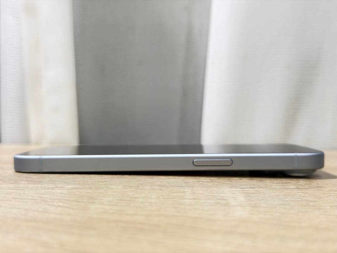 【美品/期間限定】iPhone 15 無印 256GB ブルー SIMフリー本体