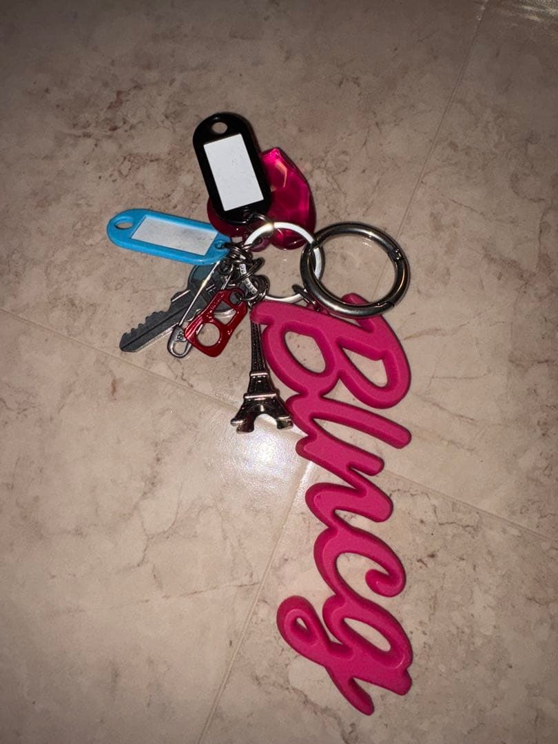 正規店購入 Balenciagaビッグ スーベニア キーホルダー チャーム