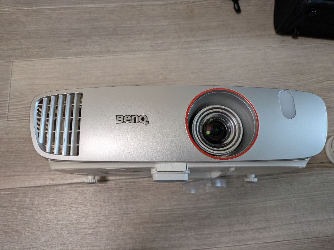 BenQ HT2150ST ホームプロジェクター