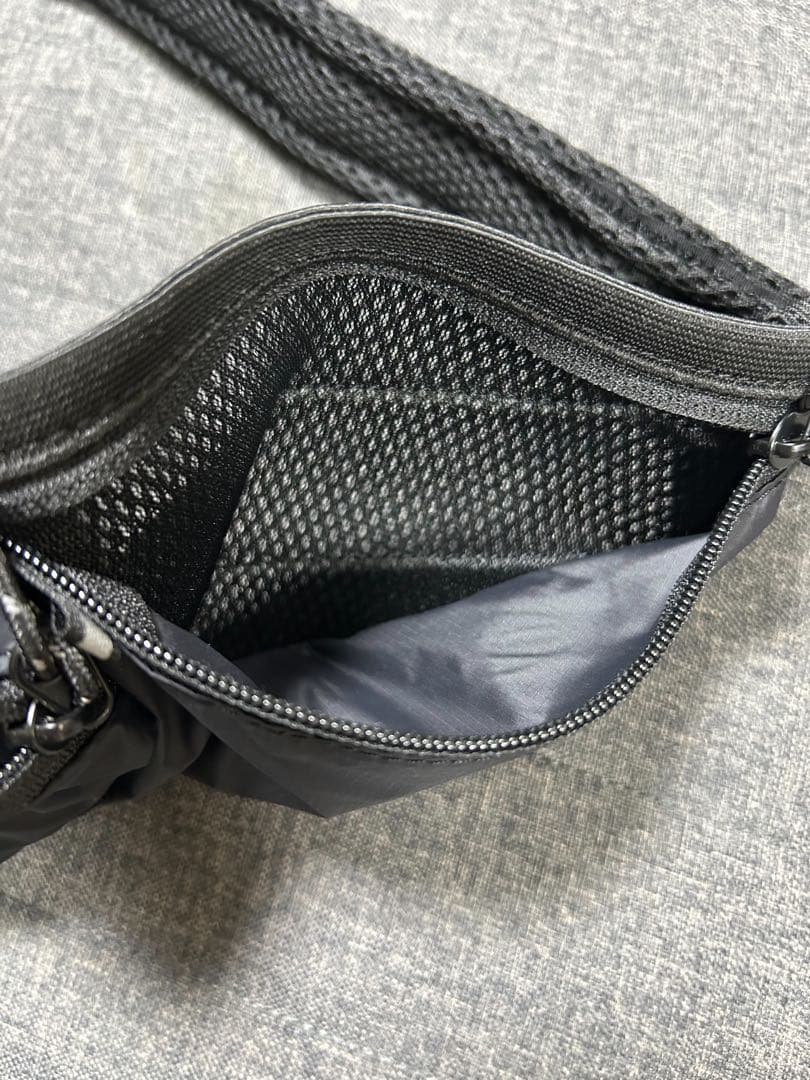 HYSTERIC GLAMOURワッペンカスタム ウエストバッグ／ブラック