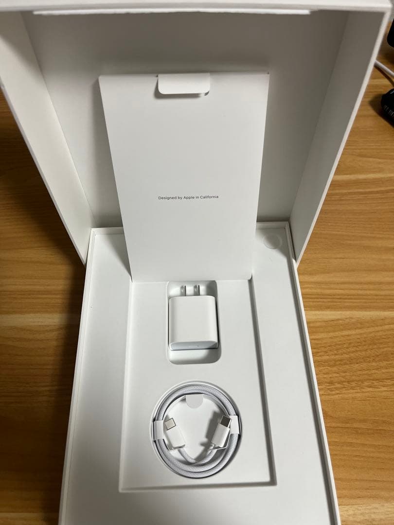 iPad Air(M2) 11インチ セルラーモデル 256GB スターライト