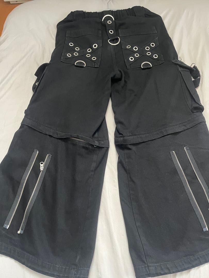 【瑠華】REFLEM ブラックカーゴパンツ 2way 未使用に近い