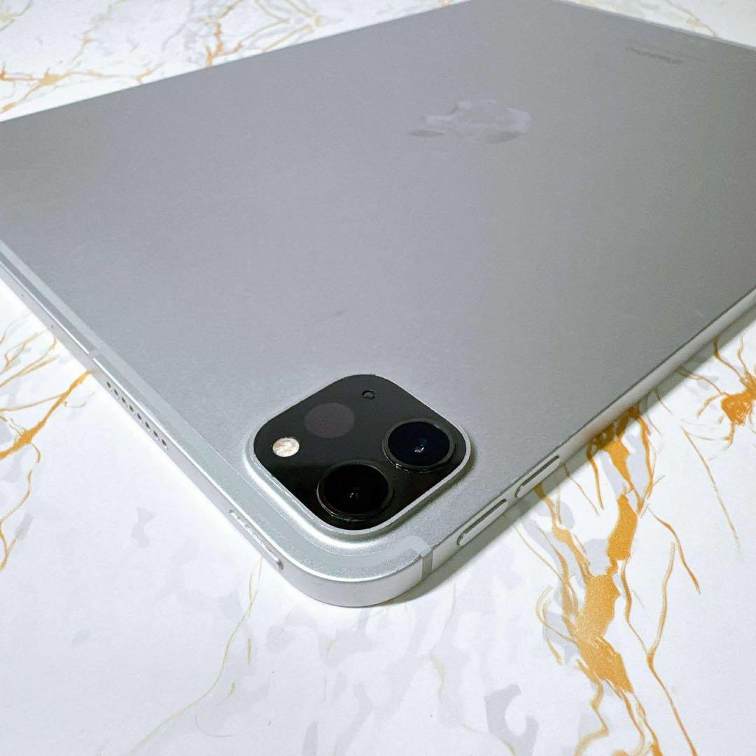 美品iPad Pro 11インチ第４世代 セルラー 128GB BT90%