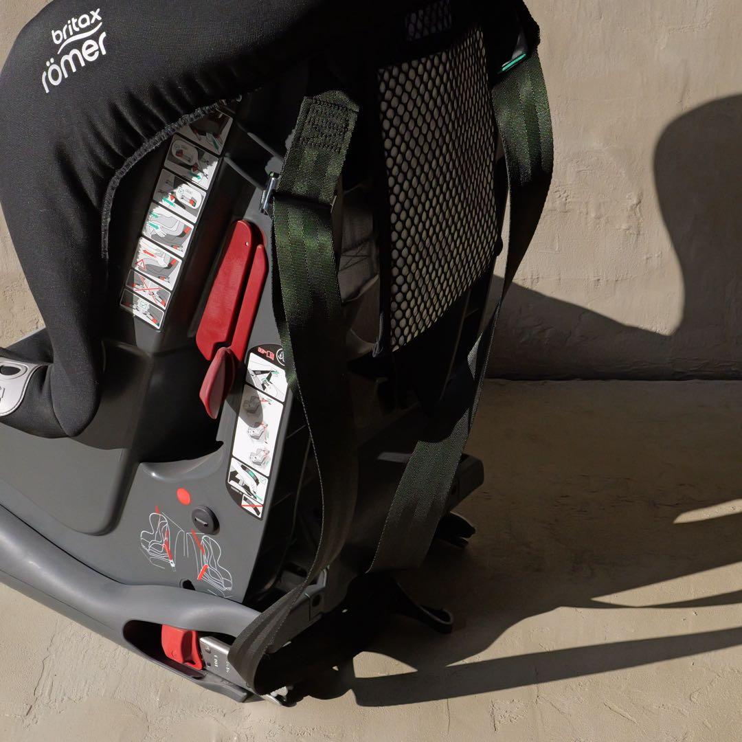 チャイルドシート　isofix対応