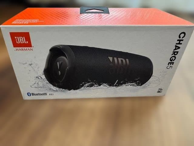 JBL Charge 5 ワイヤレススピーカー