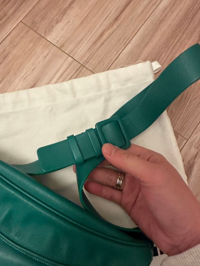 最終値下げ 美品 JIL SANDER ボディバッグ 保存袋付き