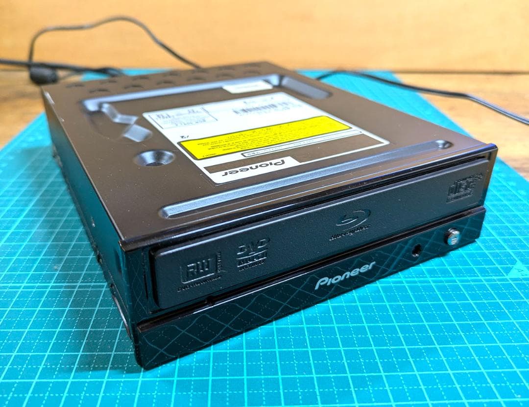 パイオニアBDR-S09J-X 内蔵ブルーレイドライブ 5インチ