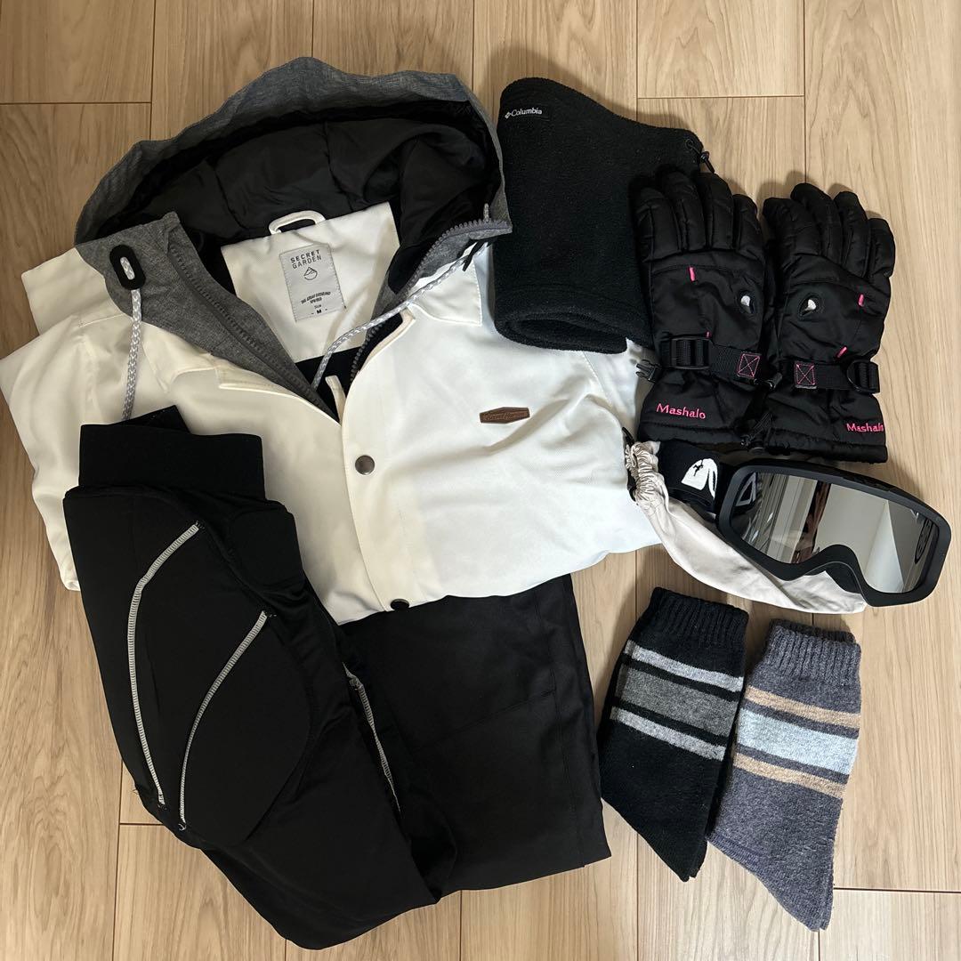 スノーボード　ウェア上下　ゴーグル　グローブ　その他小物　セット　レディース