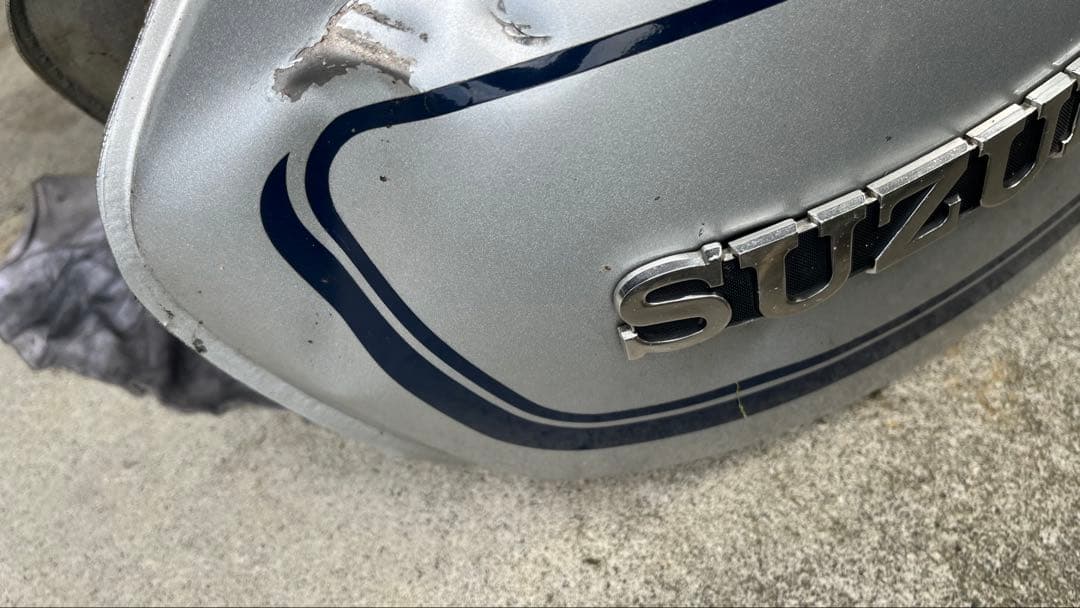 GT380 B4 純正タンク　レストアベース　外装 サンパチ　gs550