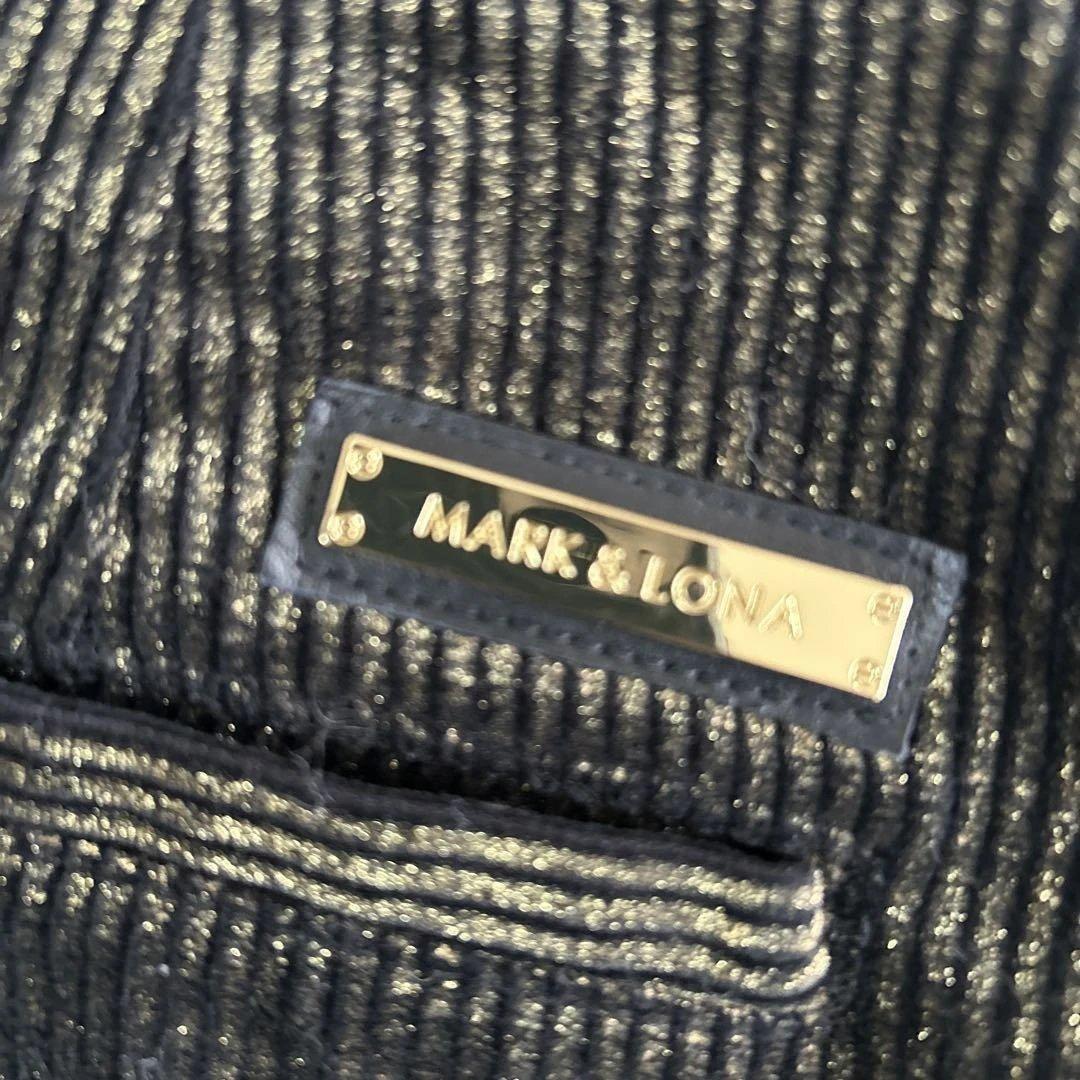 MARK&LONA 新品未使用スカート 定価32000円BLACK➕GOLD