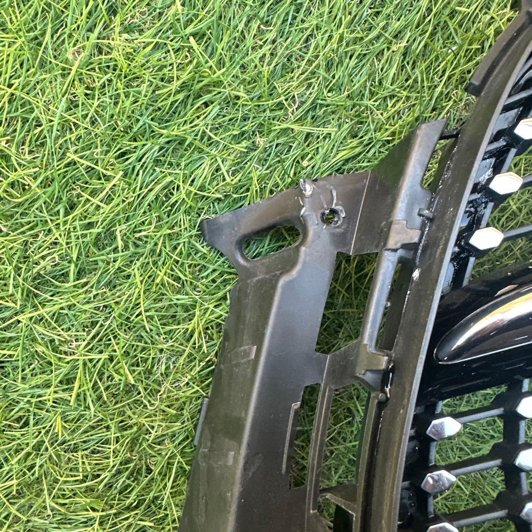 ベンツ　W213 E43 AMG （前期）43スタイルダイヤモンドグリル