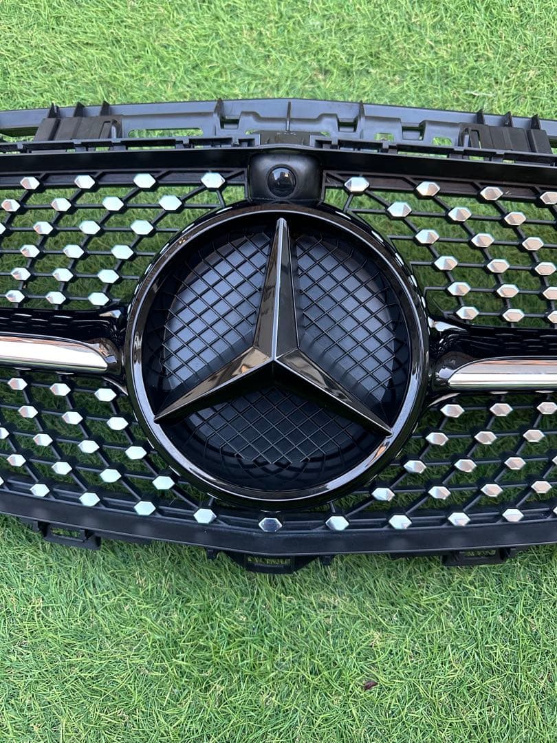 ベンツ　W213 E43 AMG （前期）43スタイルダイヤモンドグリル