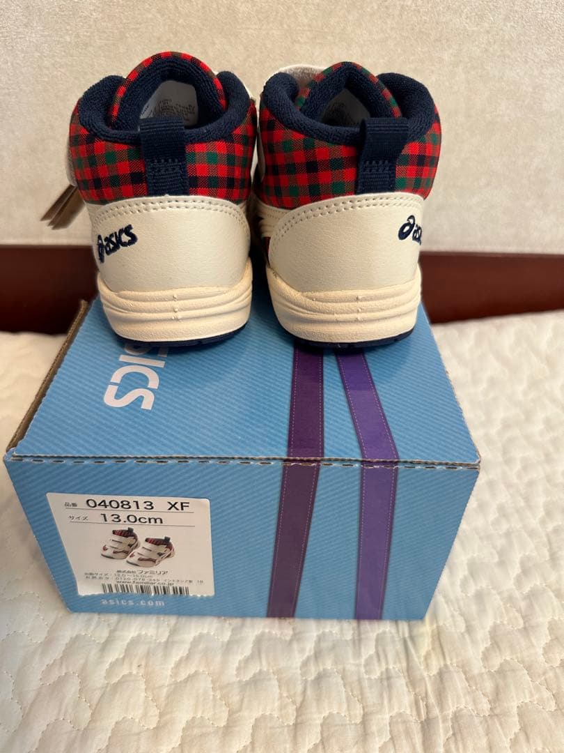 ［新品・未使用］familiar ASICS 13cmファミリア　アシックス