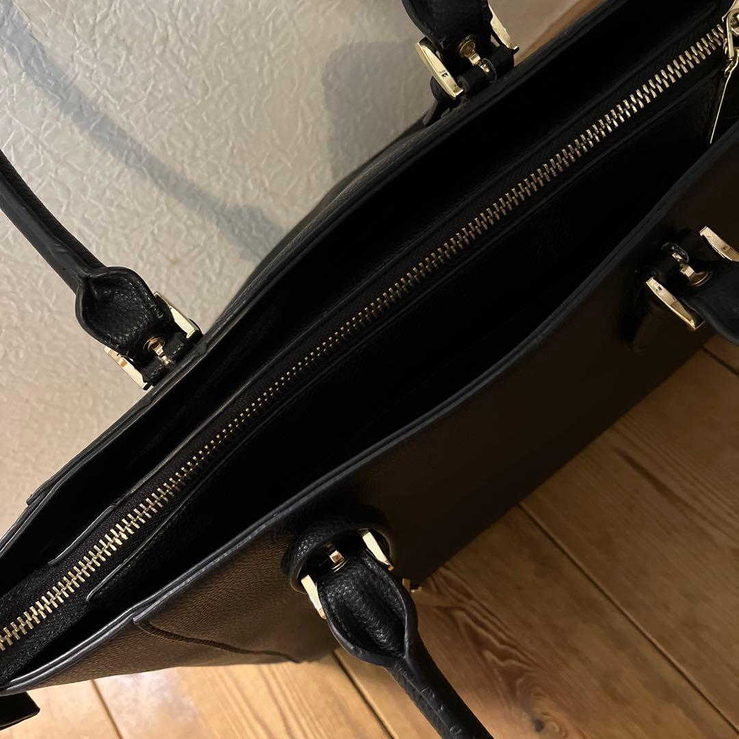 INDIVI 黒 バッグ A4可インディヴィ　就活　リクルート　仕事用　ビジネス