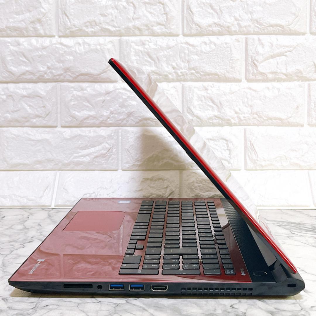 美品✨綺麗な赤✨爆速SSD薄型ノートパソコン✨Windows11カメラ・オフィス