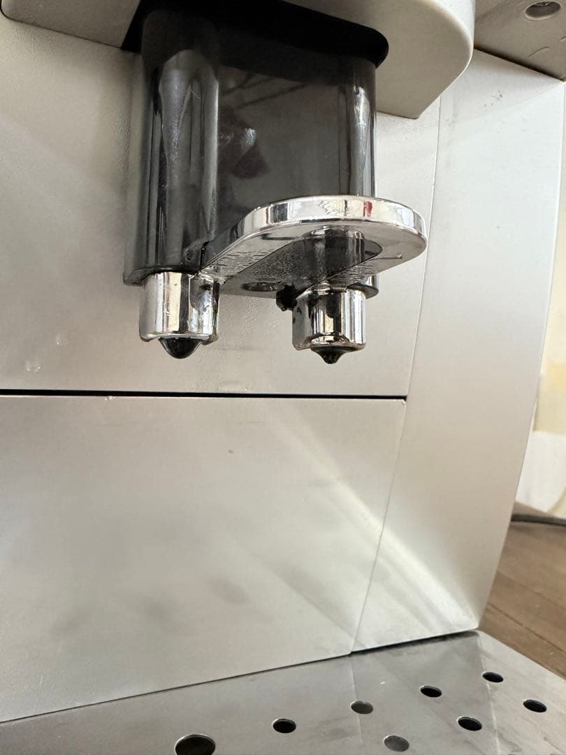 デロンギ 全自動エスプレッソマシン マグニフィカS ECAM22110SBH