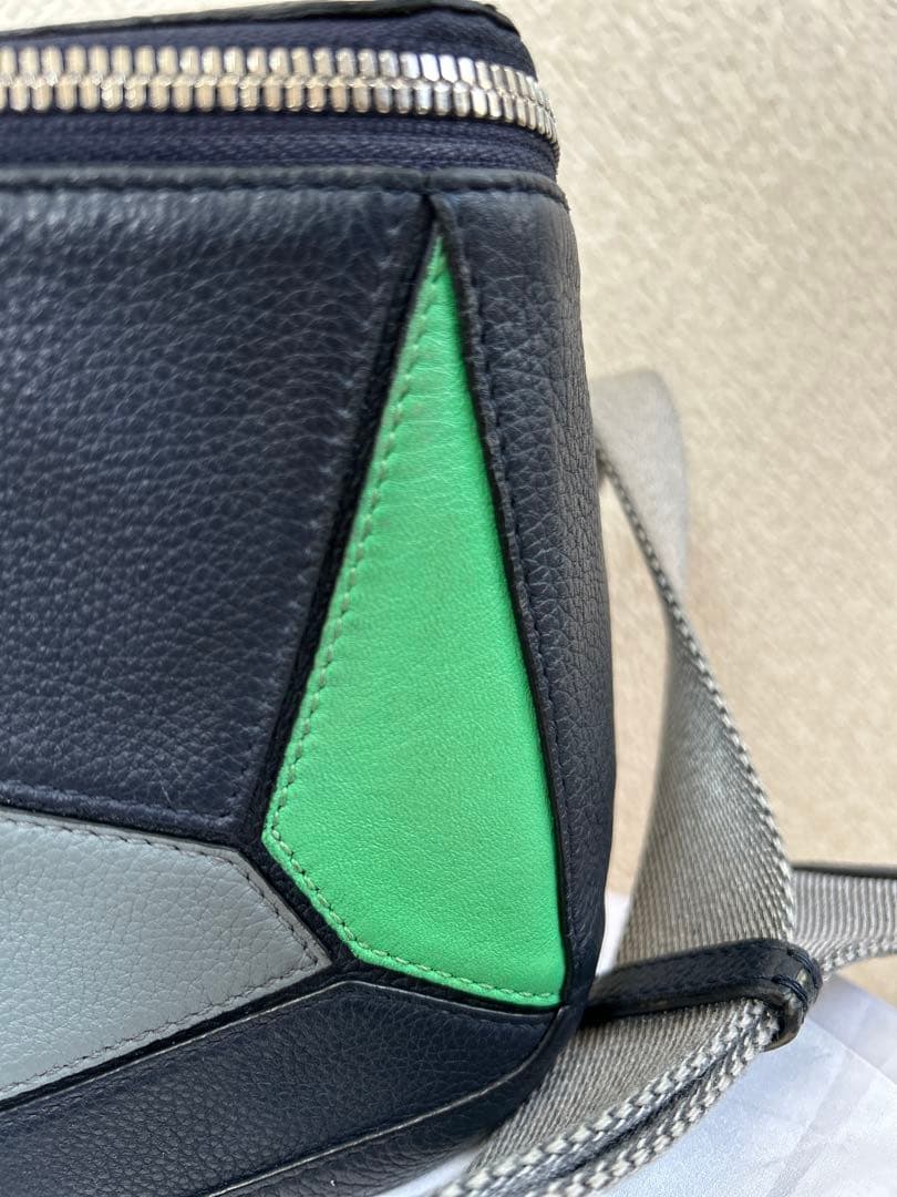 LOEWE ボディバッグ パズル ユニセックス