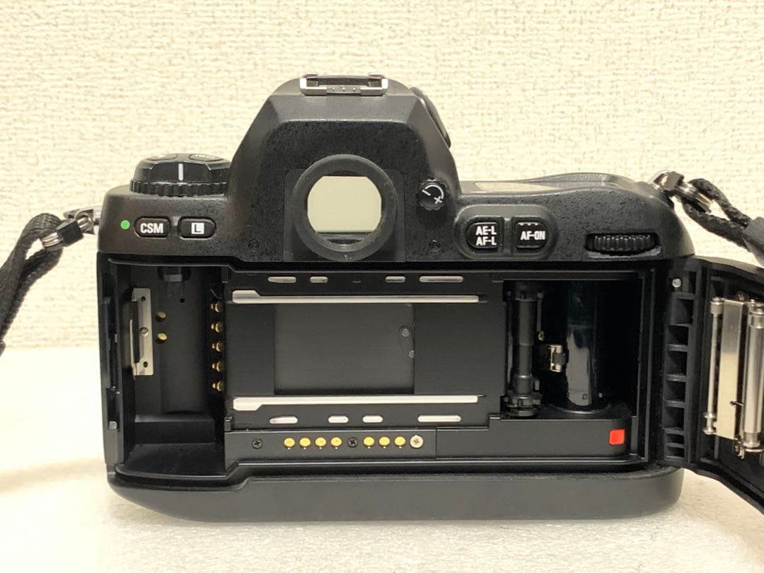 フィルムカメラ NIKON F100