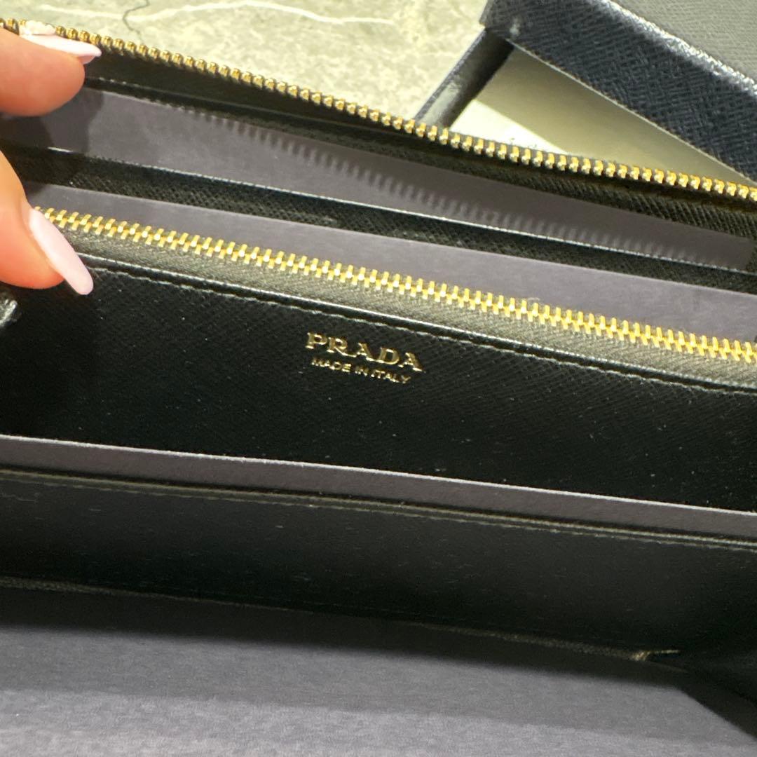 プラダ　長財布　サフィアーノ　黒