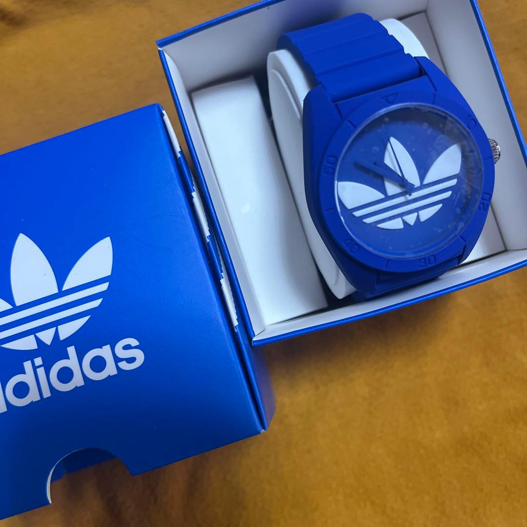 adidas スリーストライプス ラバーベルト時計