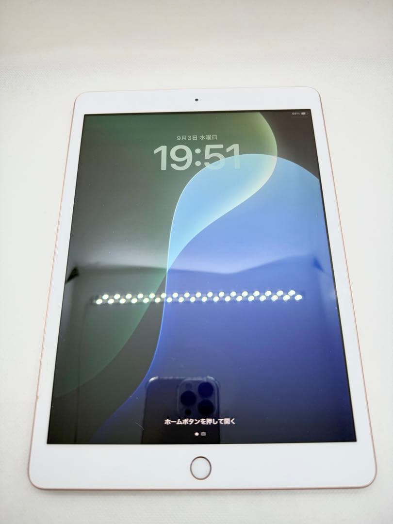 Ipad第8世代 128GB Wi-Fiモデル4Q1GJ