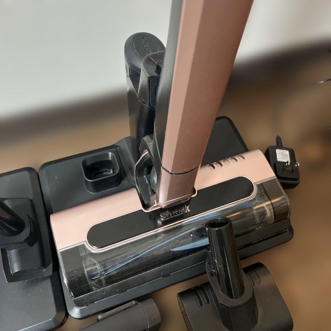 SharkNinja コードレススティッククリーナー CS501JRG