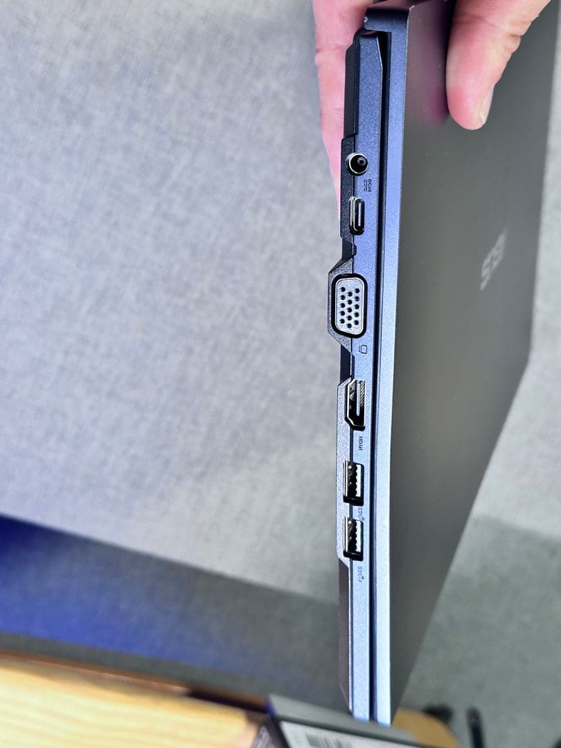 ASUS B1400C 2022年モデル　i7-16GB-512GB