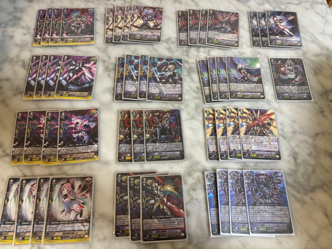 ヴァンガード 引退品 700枚ほど デッキ12組 2重スリーブ