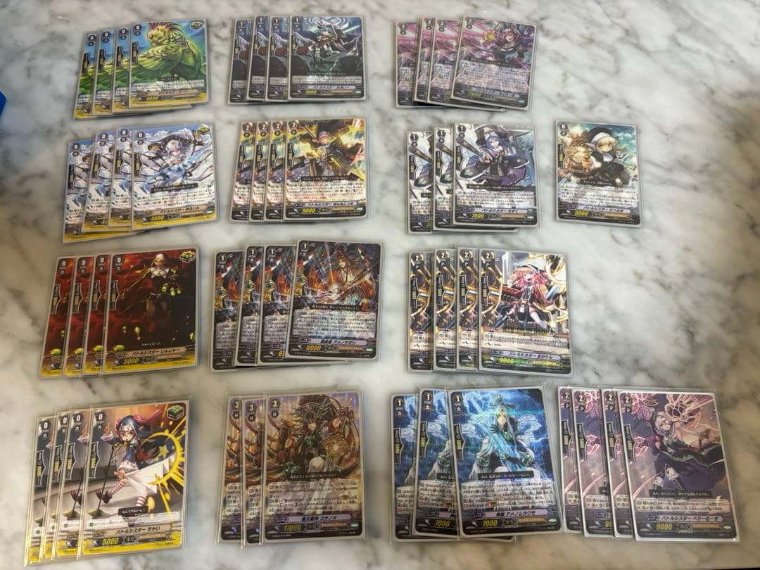 ヴァンガード 引退品 700枚ほど デッキ12組 2重スリーブ