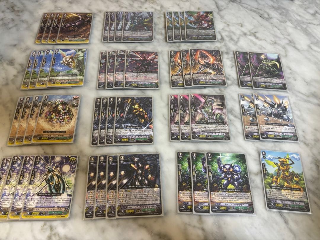 ヴァンガード 引退品 700枚ほど デッキ12組 2重スリーブ