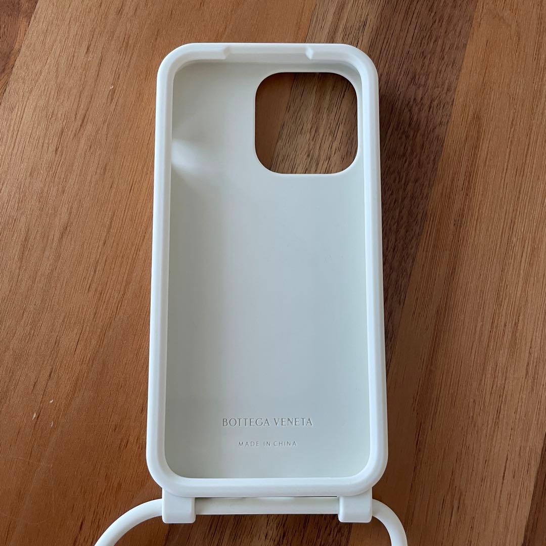 新品BOTTEGA VENETA IPhone13pro ラバーテックケース 白