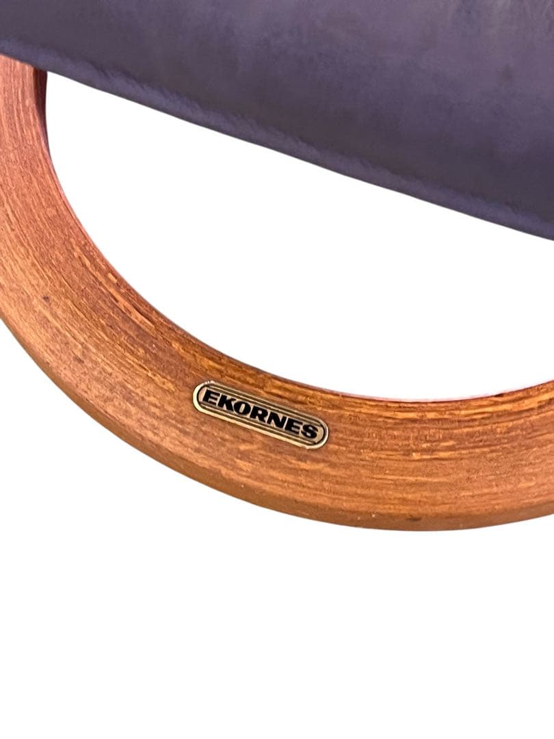 jy　エコーネスEKORNESリクライニングチェアとオットマン