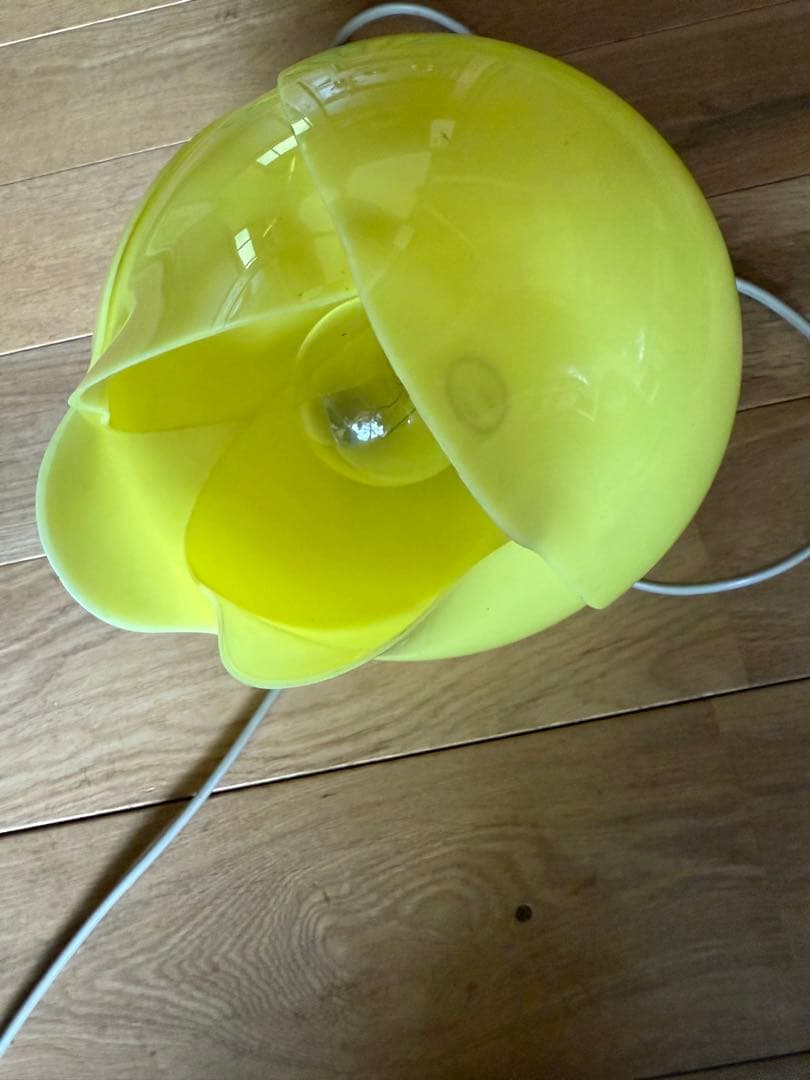 昭和レトロ　喫茶店　照明　チューリップ　イエロー　ペンダントライト　キッチン