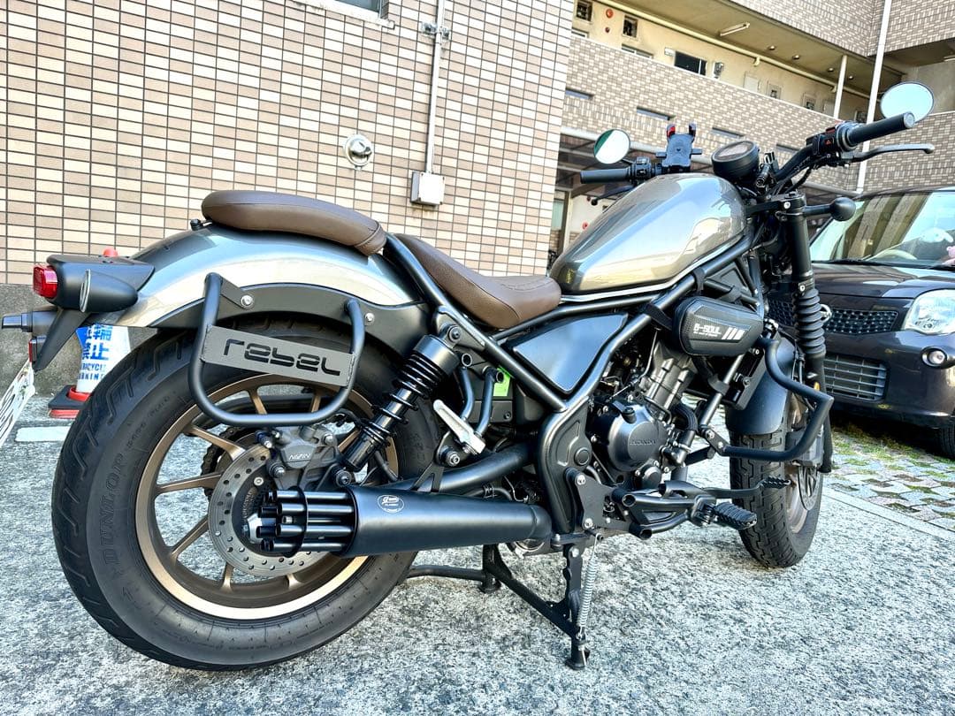 新型レブル250の2023年式〜マフラー　ガトリングガンタイプLK custom