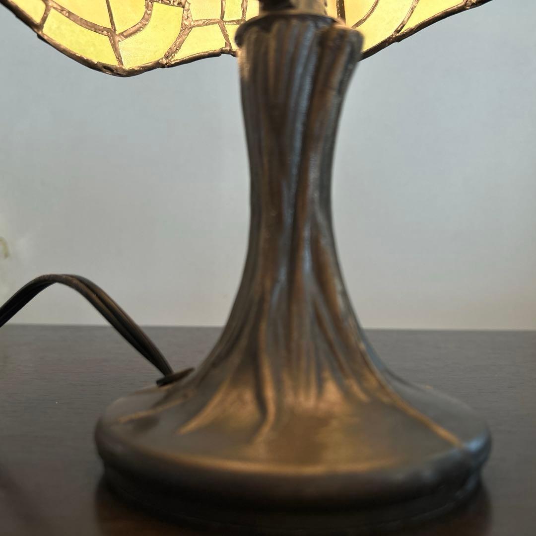 【新品未使用】アンティーク調 ステンドグラス 卓上ランプ