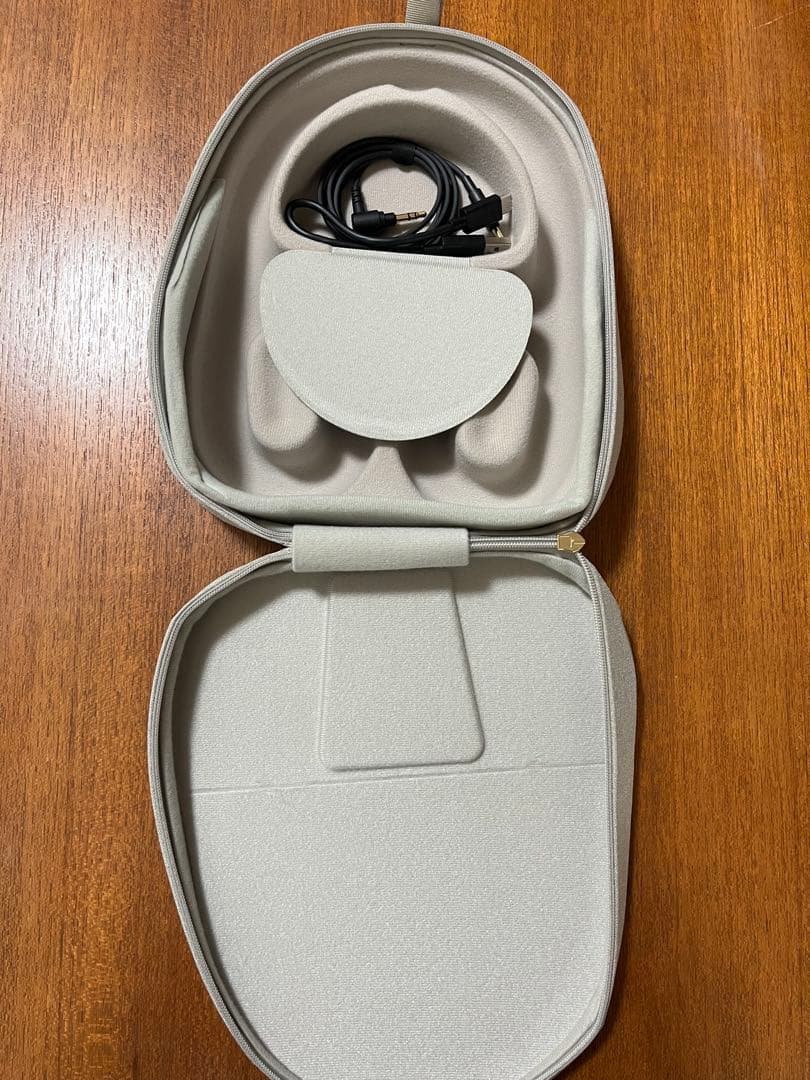 【ほぼ新品】SONY WH-1000XM5シルバー