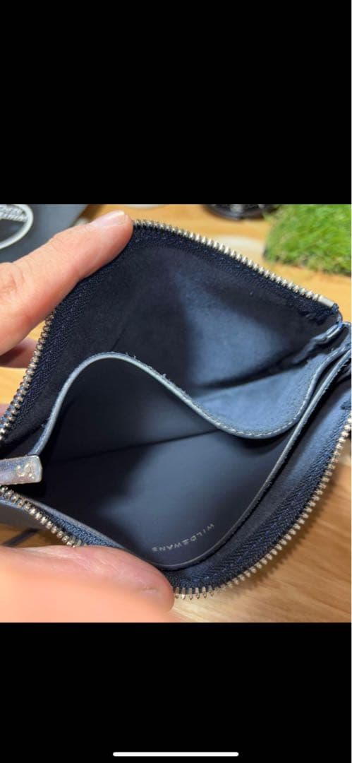 ワイルドスワンズ　 ネイビーのレザーショルダーバッグ