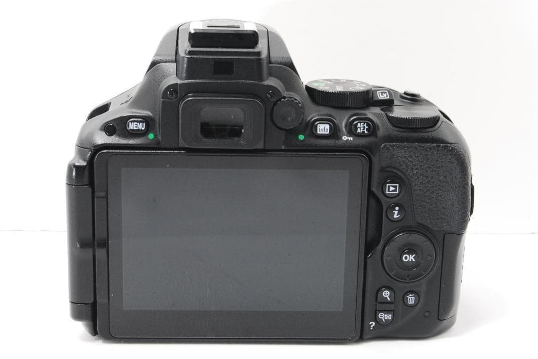Nikon D5500 Wi-Fi機能搭載でスマホに転送♪ ニコン