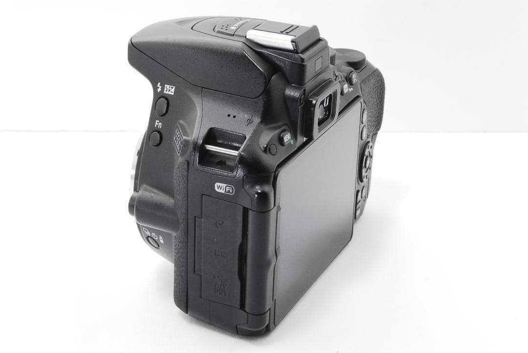 Nikon D5500 Wi-Fi機能搭載でスマホに転送♪ ニコン