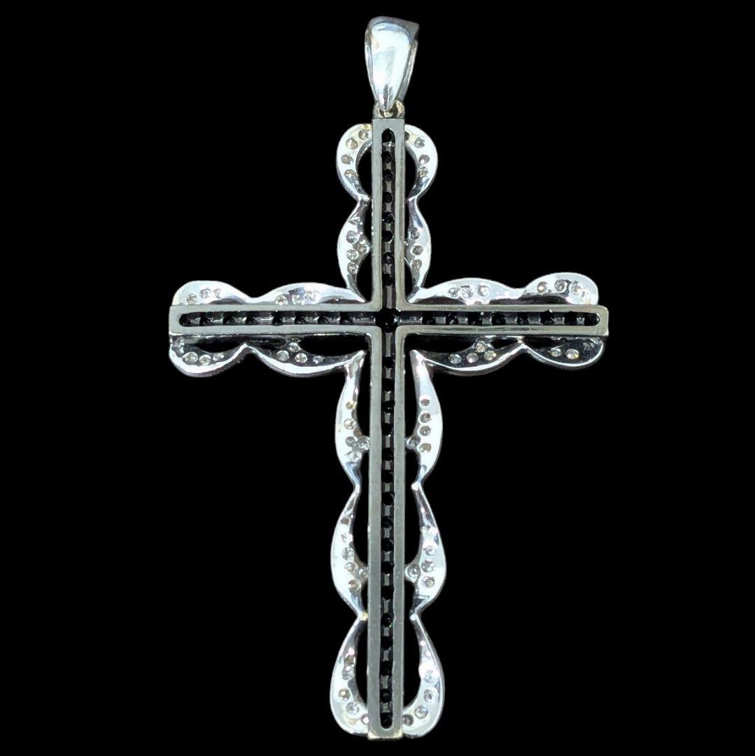 K18WG クロスペンダントトップ ブラックダイヤ 6.5g