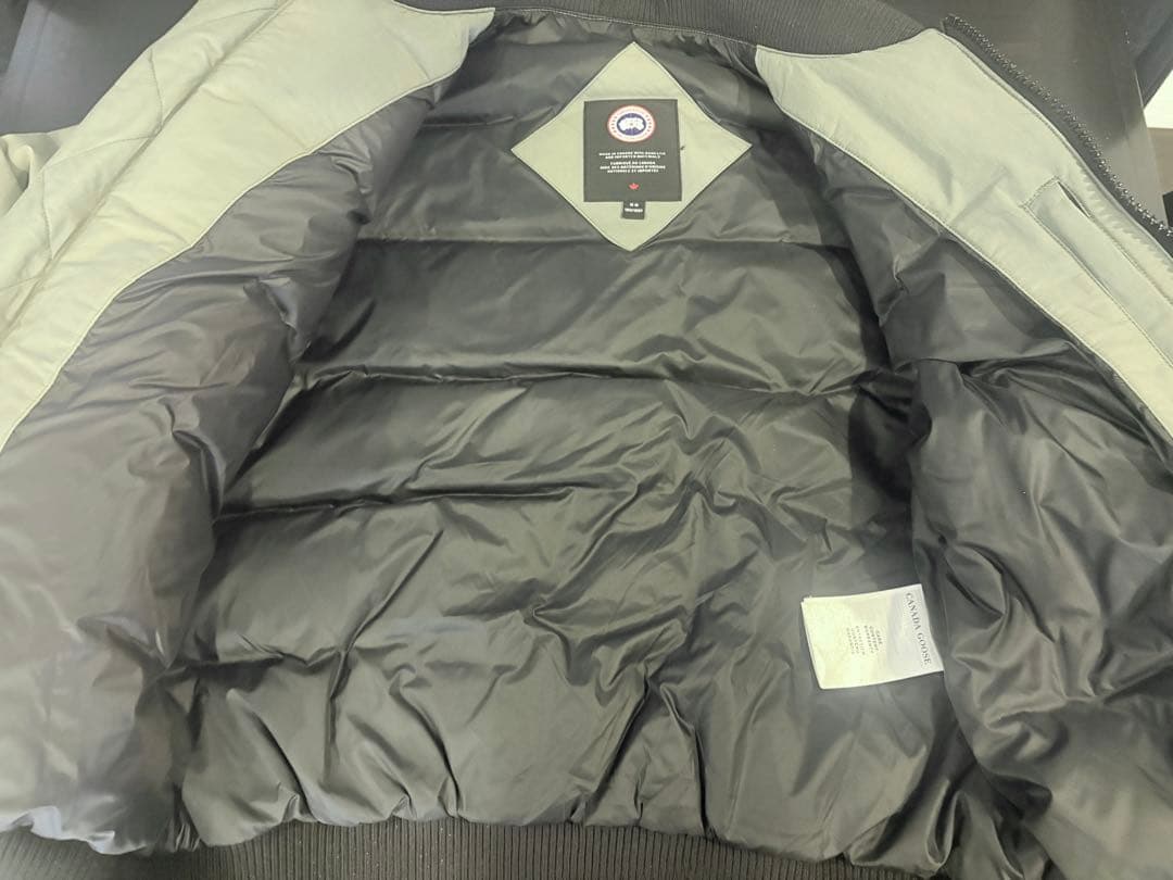 カナダグース　MA-1タイプ　フレイザーボンバージャケットMサイズ