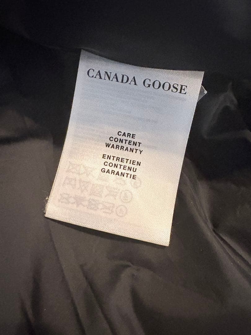 カナダグース　MA-1タイプ　フレイザーボンバージャケットMサイズ