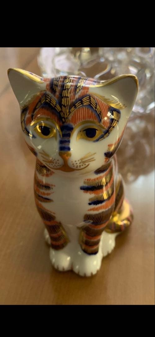 ロイヤルクラウンダービー金色の猫